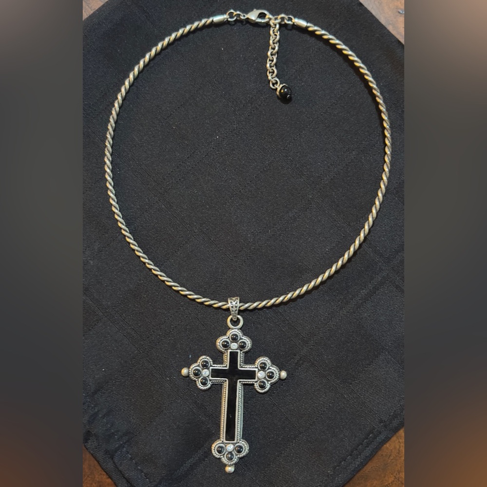 Cross Choker Necklace.